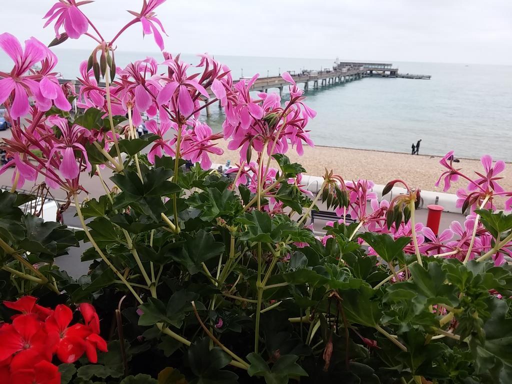 דיל Waterfront Hotel מראה חיצוני תמונה